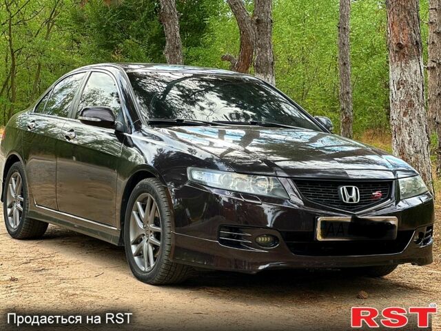 Черный Хонда Аккорд, объемом двигателя 2.4 л и пробегом 250 тыс. км за 5600 $, фото 1 на Automoto.ua