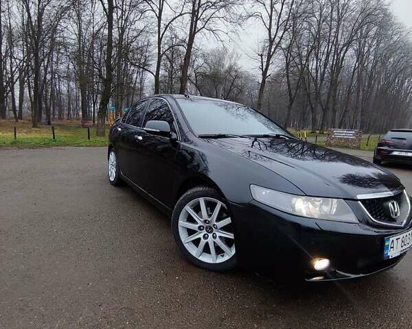 Чорний Хонда Аккорд, об'ємом двигуна 2.4 л та пробігом 300 тис. км за 5500 $, фото 1 на Automoto.ua