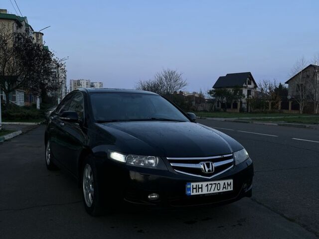 Черный Хонда Аккорд, объемом двигателя 2 л и пробегом 330 тыс. км за 5600 $, фото 1 на Automoto.ua
