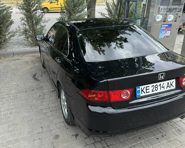 Черный Хонда Аккорд, объемом двигателя 2 л и пробегом 290 тыс. км за 7200 $, фото 1 на Automoto.ua