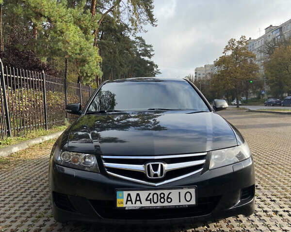 Черный Хонда Аккорд, объемом двигателя 2 л и пробегом 234 тыс. км за 7200 $, фото 1 на Automoto.ua