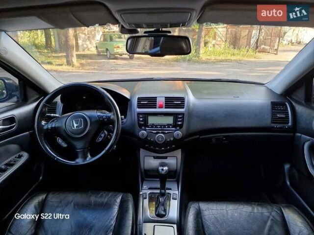 Чорний Хонда Аккорд, об'ємом двигуна 2.4 л та пробігом 262 тис. км за 7500 $, фото 1 на Automoto.ua