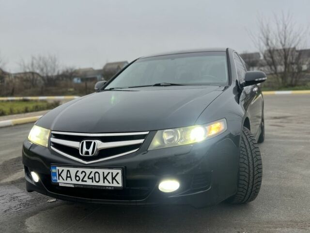 Черный Хонда Аккорд, объемом двигателя 2 л и пробегом 267 тыс. км за 6100 $, фото 1 на Automoto.ua