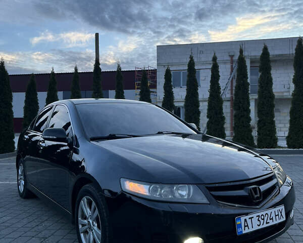 Чорний Хонда Аккорд, об'ємом двигуна 2 л та пробігом 315 тис. км за 5400 $, фото 1 на Automoto.ua