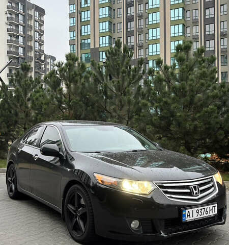 Черный Хонда Аккорд, объемом двигателя 2.4 л и пробегом 247 тыс. км за 8990 $, фото 1 на Automoto.ua
