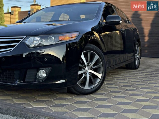 Черный Хонда Аккорд, объемом двигателя 2 л и пробегом 190 тыс. км за 11000 $, фото 1 на Automoto.ua