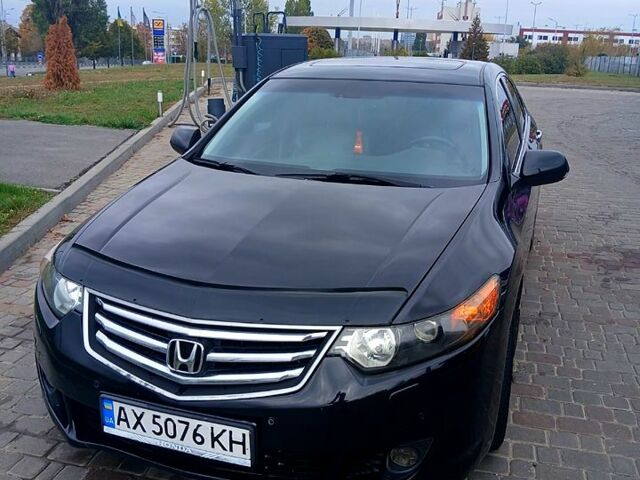 Черный Хонда Аккорд, объемом двигателя 2 л и пробегом 218 тыс. км за 7600 $, фото 1 на Automoto.ua