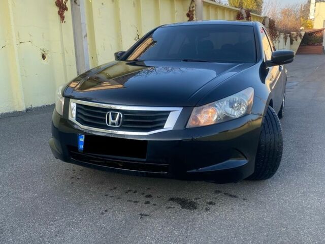 Черный Хонда Аккорд, объемом двигателя 2.4 л и пробегом 215 тыс. км за 6200 $, фото 1 на Automoto.ua