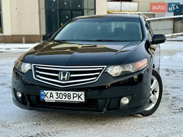 Черный Хонда Аккорд, объемом двигателя 2.35 л и пробегом 197 тыс. км за 8900 $, фото 1 на Automoto.ua