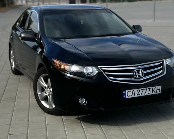 Черный Хонда Аккорд, объемом двигателя 2.4 л и пробегом 282 тыс. км за 10000 $, фото 1 на Automoto.ua