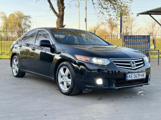 Черный Хонда Аккорд, объемом двигателя 2 л и пробегом 235 тыс. км за 9850 $, фото 1 на Automoto.ua