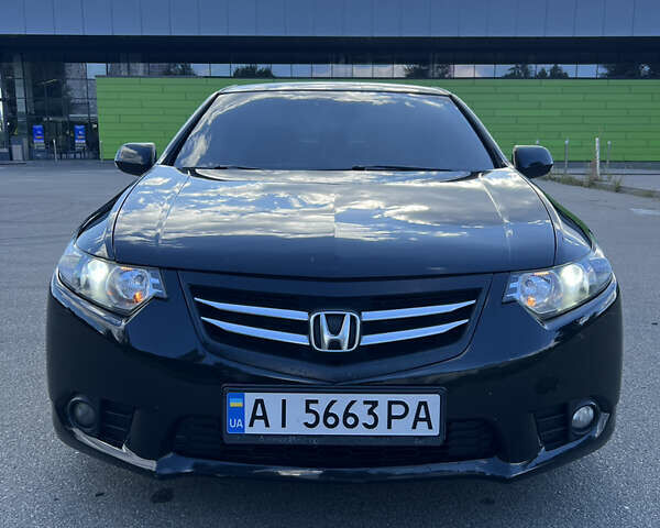 Черный Хонда Аккорд, объемом двигателя 2 л и пробегом 250 тыс. км за 9800 $, фото 1 на Automoto.ua
