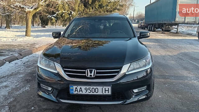 Черный Хонда Аккорд, объемом двигателя 3.5 л и пробегом 200 тыс. км за 12500 $, фото 1 на Automoto.ua