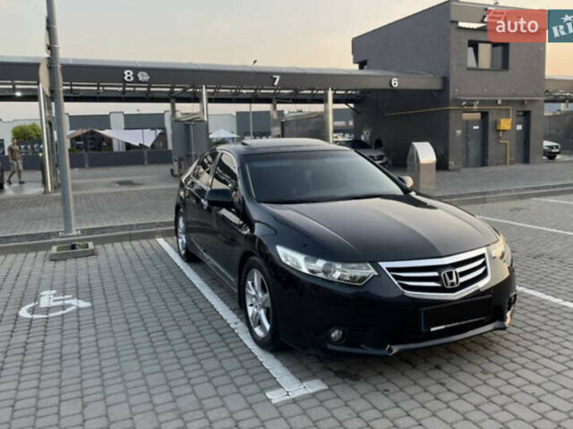 Черный Хонда Аккорд, объемом двигателя 2 л и пробегом 219 тыс. км за 8500 $, фото 1 на Automoto.ua