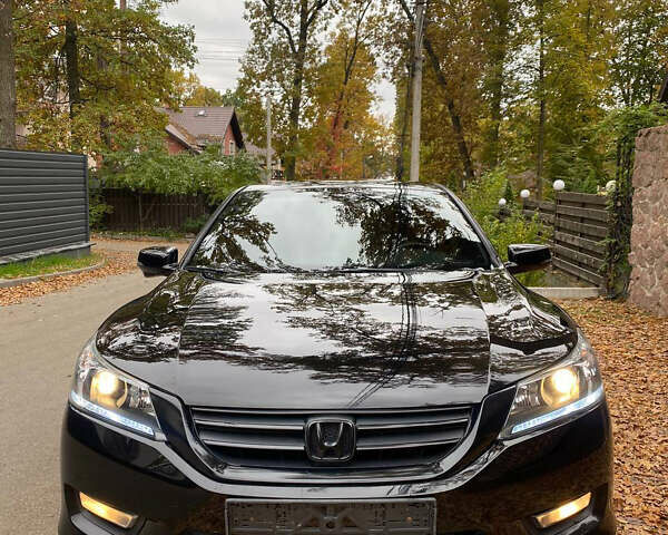 Хонда Аккорд 2012 в Киеве на Automoto.ua Черный Хонда Аккорд, объемом двигателя 2.4 л и пробегом 120 тыс. км за 12700 $, фото 1 на Automoto.ua