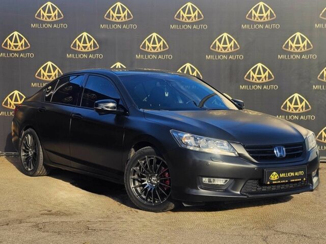 Черный Хонда Аккорд, объемом двигателя 3.5 л и пробегом 199 тыс. км за 14900 $, фото 1 на Automoto.ua
