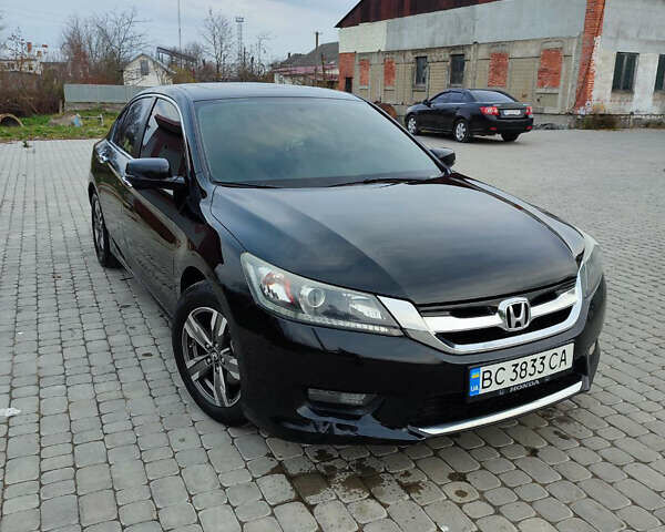 Черный Хонда Аккорд, объемом двигателя 2.4 л и пробегом 135 тыс. км за 11200 $, фото 1 на Automoto.ua