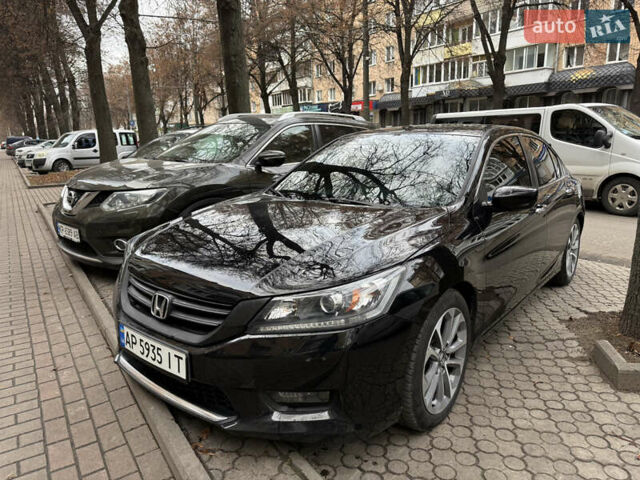 Черный Хонда Аккорд, объемом двигателя 2.4 л и пробегом 200 тыс. км за 10700 $, фото 1 на Automoto.ua