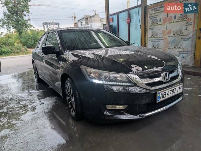 Черный Хонда Аккорд, объемом двигателя 2 л и пробегом 180 тыс. км за 14200 $, фото 1 на Automoto.ua