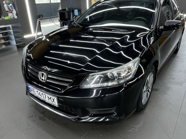 Черный Хонда Аккорд, объемом двигателя 2.4 л и пробегом 240 тыс. км за 12000 $, фото 1 на Automoto.ua