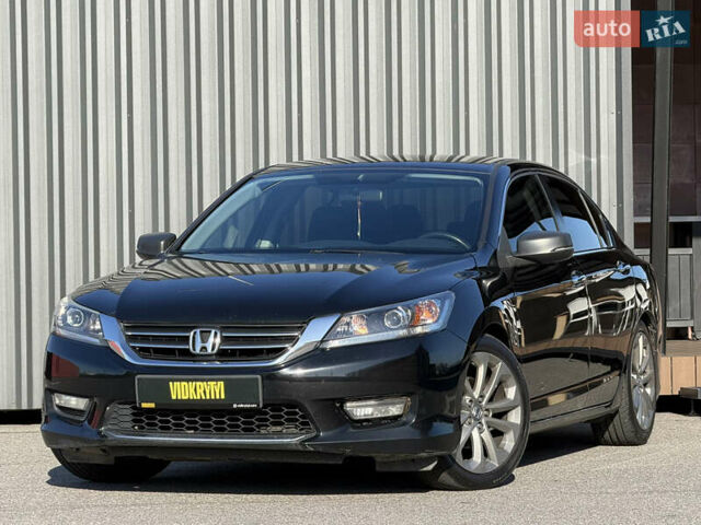 Черный Хонда Аккорд, объемом двигателя 2.36 л и пробегом 200 тыс. км за 12350 $, фото 1 на Automoto.ua
