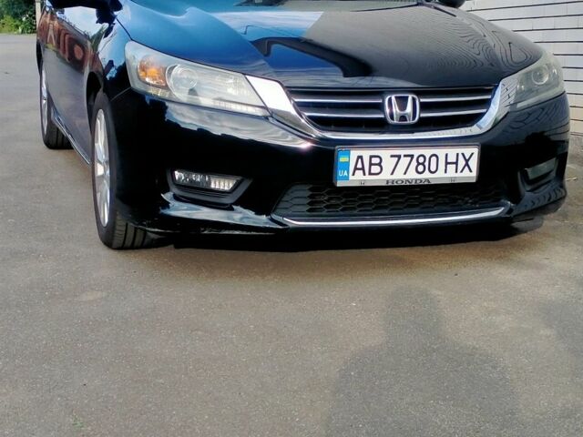 Черный Хонда Аккорд, объемом двигателя 2.4 л и пробегом 179 тыс. км за 12700 $, фото 1 на Automoto.ua