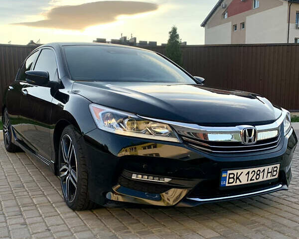 Черный Хонда Аккорд, объемом двигателя 2.4 л и пробегом 125 тыс. км за 13500 $, фото 1 на Automoto.ua