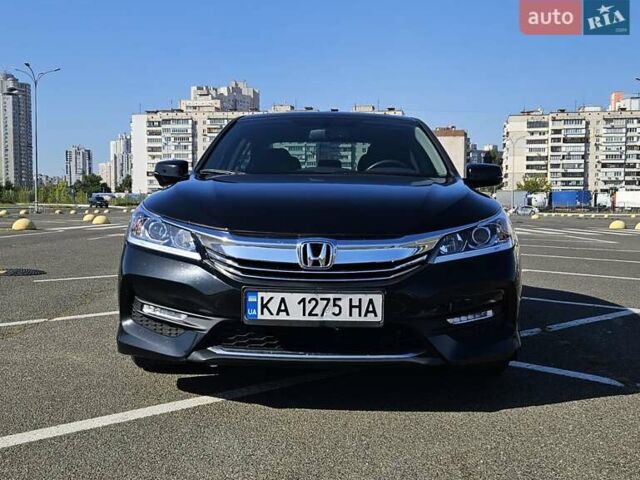 Черный Хонда Аккорд, объемом двигателя 2.36 л и пробегом 200 тыс. км за 16800 $, фото 1 на Automoto.ua