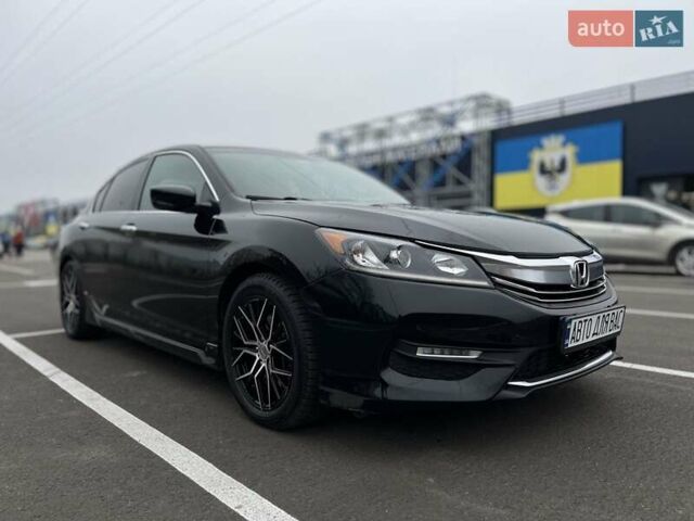 Чорний Хонда Аккорд, об'ємом двигуна 2.4 л та пробігом 210 тис. км за 13200 $, фото 1 на Automoto.ua