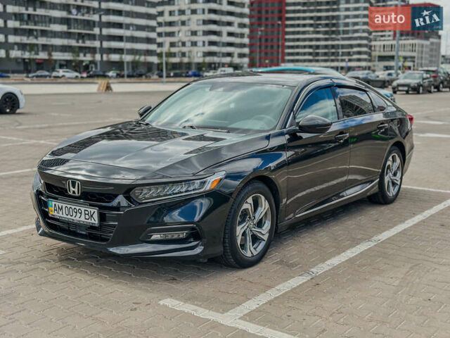 Черный Хонда Аккорд, объемом двигателя 2 л и пробегом 45 тыс. км за 23800 $, фото 1 на Automoto.ua