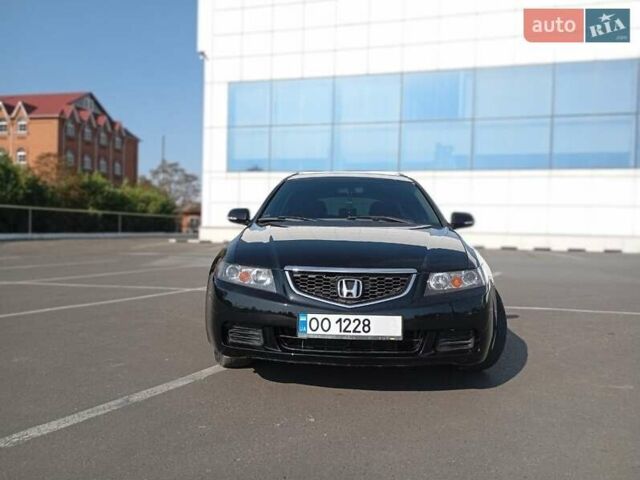 Чорний Хонда Аккорд, об'ємом двигуна 2 л та пробігом 273 тис. км за 5555 $, фото 1 на Automoto.ua