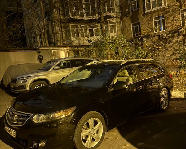 Чорний Хонда Аккорд, об'ємом двигуна 2.2 л та пробігом 300 тис. км за 8700 $, фото 1 на Automoto.ua