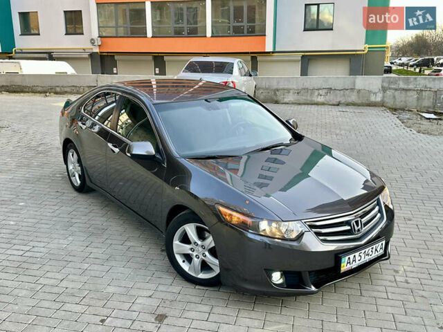 Коричневий Хонда Аккорд, об'ємом двигуна 2 л та пробігом 193 тис. км за 8400 $, фото 1 на Automoto.ua