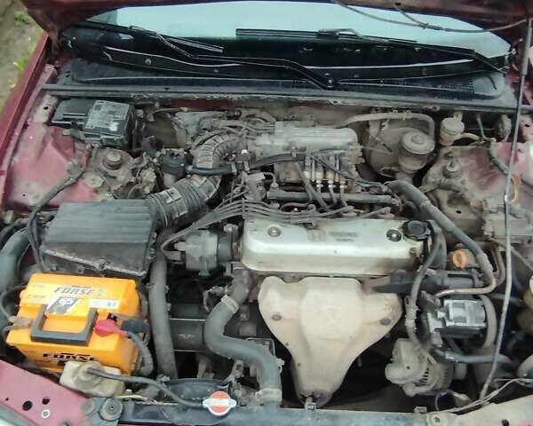 Красный Хонда Аккорд, объемом двигателя 2 л и пробегом 500 тыс. км за 2400 $, фото 1 на Automoto.ua