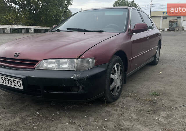 Червоний Хонда Аккорд, об'ємом двигуна 2.16 л та пробігом 260 тис. км за 1999 $, фото 1 на Automoto.ua