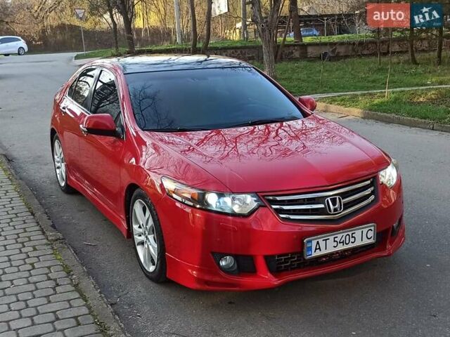 Красный Хонда Аккорд, объемом двигателя 2.4 л и пробегом 197 тыс. км за 8550 $, фото 1 на Automoto.ua