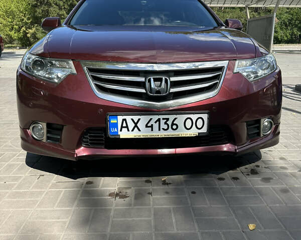 Красный Хонда Аккорд, объемом двигателя 2.35 л и пробегом 106 тыс. км за 13000 $, фото 1 на Automoto.ua