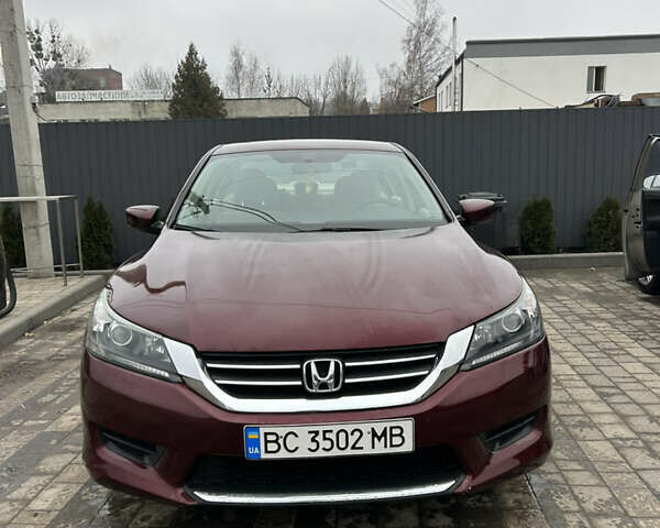Красный Хонда Аккорд, объемом двигателя 2.36 л и пробегом 222 тыс. км за 9000 $, фото 1 на Automoto.ua
