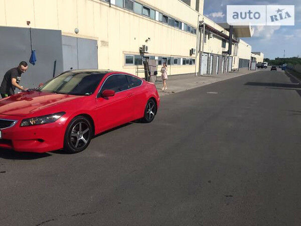 Красный Хонда Аккорд, объемом двигателя 2.4 л и пробегом 85 тыс. км за 12500 $, фото 1 на Automoto.ua