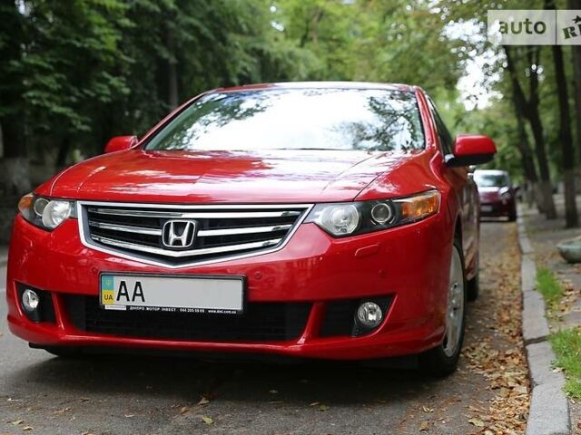 Красный Хонда Аккорд, объемом двигателя 2.4 л и пробегом 97 тыс. км за 15500 $, фото 1 на Automoto.ua