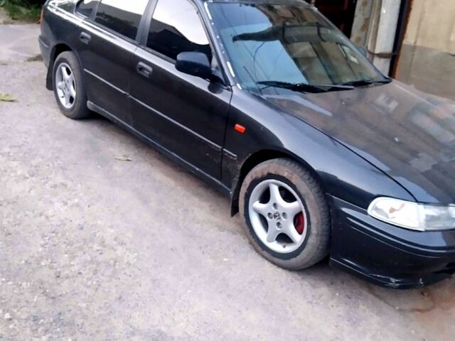 Хонда Аккорд, объемом двигателя 2 л и пробегом 297 тыс. км за 2200 $, фото 1 на Automoto.ua