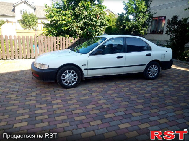 Хонда Аккорд, объемом двигателя 2 л и пробегом 230 тыс. км за 1500 $, фото 1 на Automoto.ua