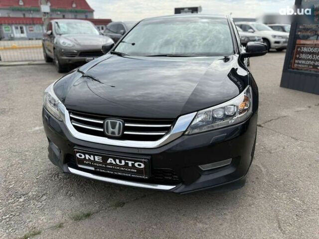 Хонда Аккорд, объемом двигателя 3.5 л и пробегом 308 тыс. км за 13790 $, фото 1 на Automoto.ua