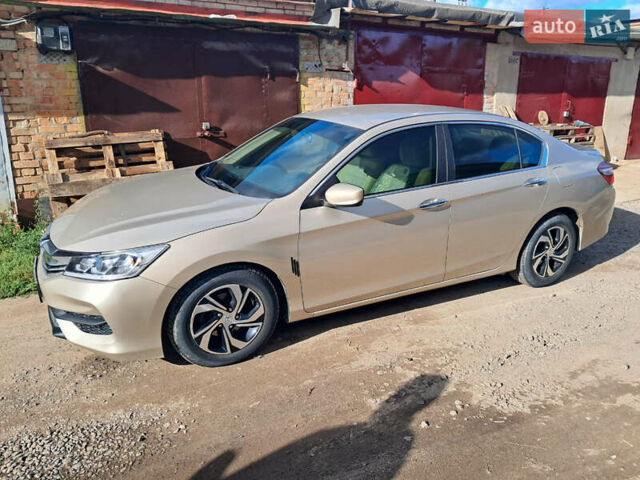 Желтый Хонда Аккорд, объемом двигателя 2.4 л и пробегом 70 тыс. км за 14500 $, фото 1 на Automoto.ua