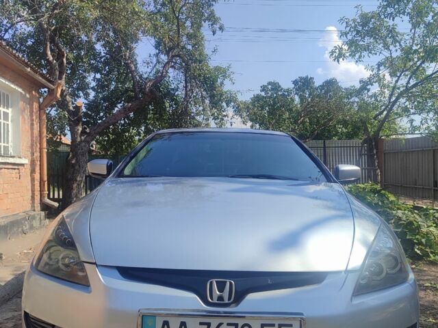 Серый Хонда Аккорд, объемом двигателя 2.4 л и пробегом 200 тыс. км за 4900 $, фото 1 на Automoto.ua