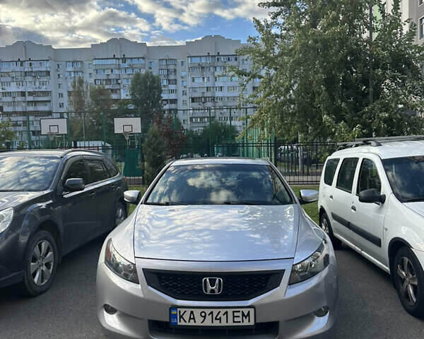 Серый Хонда Аккорд, объемом двигателя 3.47 л и пробегом 195 тыс. км за 8900 $, фото 1 на Automoto.ua
