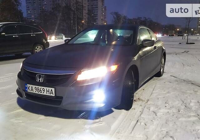Серый Хонда Аккорд, объемом двигателя 2.4 л и пробегом 142 тыс. км за 8800 $, фото 1 на Automoto.ua