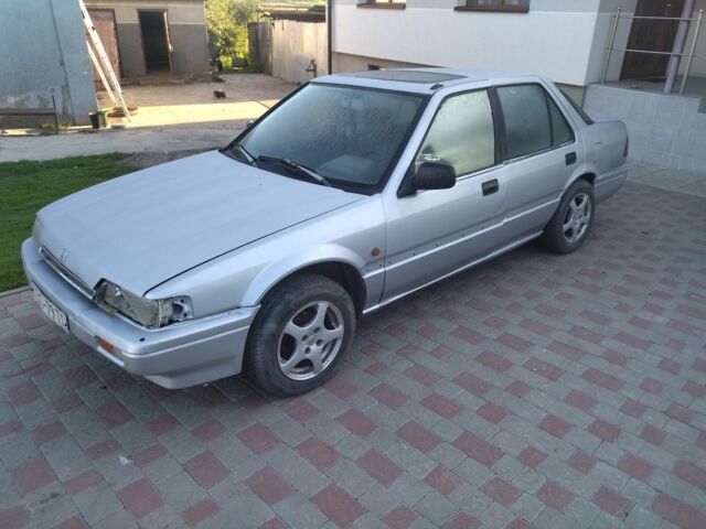 Серый Хонда Аккорд, объемом двигателя 2 л и пробегом 300 тыс. км за 599 $, фото 1 на Automoto.ua