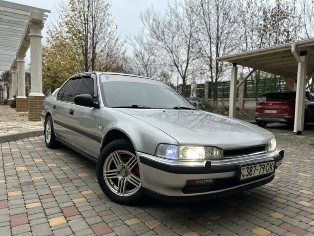 Серый Хонда Аккорд, объемом двигателя 2 л и пробегом 212 тыс. км за 2700 $, фото 1 на Automoto.ua