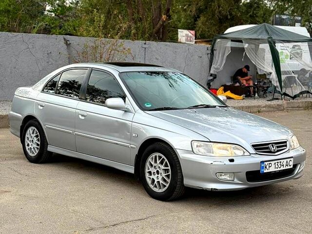 Серый Хонда Аккорд, объемом двигателя 2.3 л и пробегом 188 тыс. км за 3600 $, фото 1 на Automoto.ua